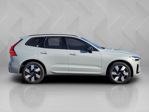 Certified 2025 Volvo XC60 T8 Plus w/ Protection Package Premier image 7