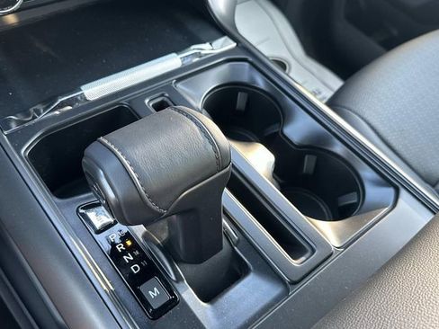 New 2025 Ford F150 Lariat w/ Equipment Group 501A Mid image 19