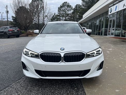 Certified 2025 BMW 330i Sedan image 3