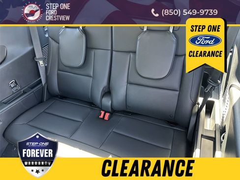 New 2024 Ford Explorer XLT w/ Equipment Group 202A image 24