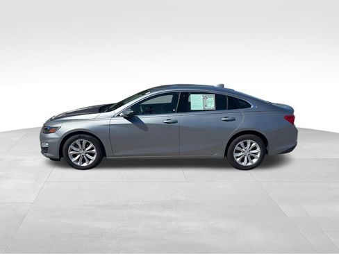 Used 2025 Chevrolet Malibu LT FWD image 3