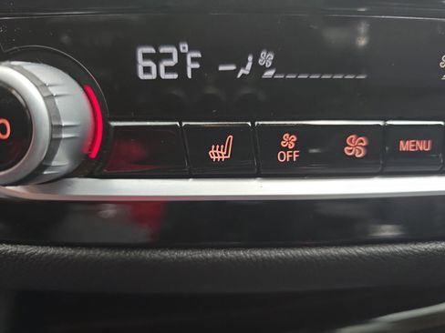 Used 2019 BMW 540i RWD image 34