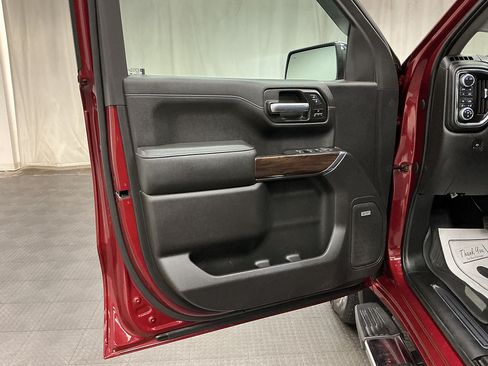 Used 2020 GMC Sierra 1500 SLT w/ SLT Premium Plus Package AWD/4WD image 16