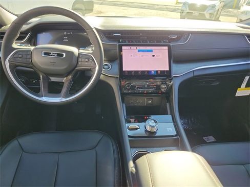 New 2025 Jeep Grand Cherokee L Limited image 8