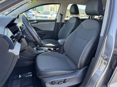 Used 2022 Volkswagen Taos SE w/ IQ.Drive SE Package image 16