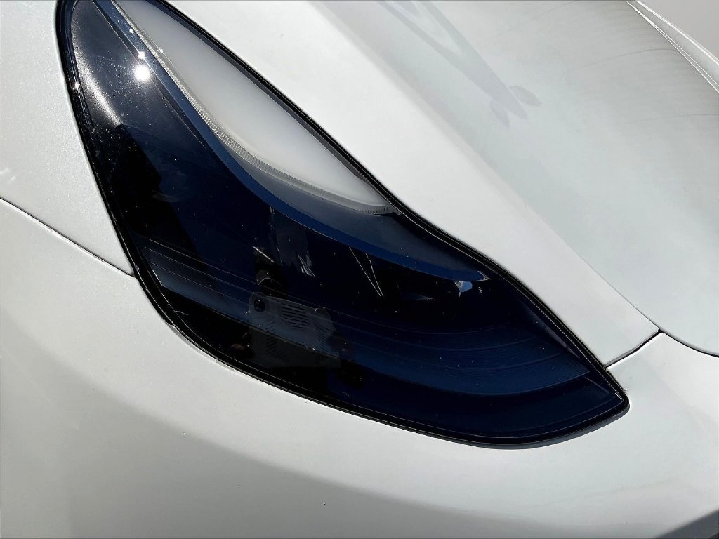 Used 2024 Tesla Model Y Long Range AWD/4WD image 30