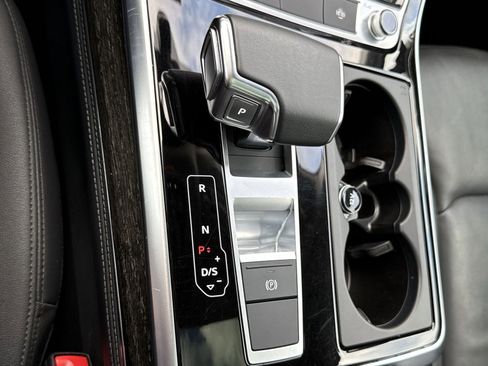 Used 2023 Audi Q7 3.0T Premium Plus image 21