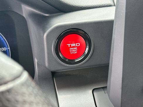 Used 2024 Toyota Tacoma TRD Off-Road w/ TRD Off Road Upgrade Package image 21