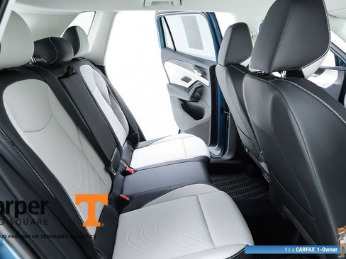 Used 2025 Volkswagen Tiguan SE FWD image 37