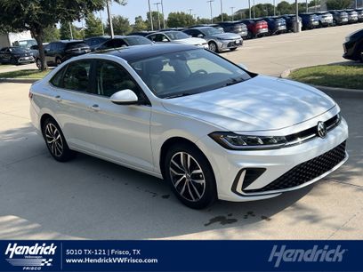Certified 2025 Volkswagen Jetta SE w/ Sunroof Package