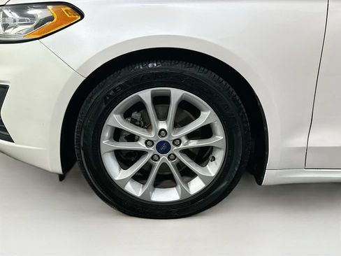 Used 2020 Ford Fusion SE FWD image 34