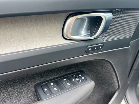 Certified 2024 Volvo XC40 B5 Plus AWD/4WD image 10