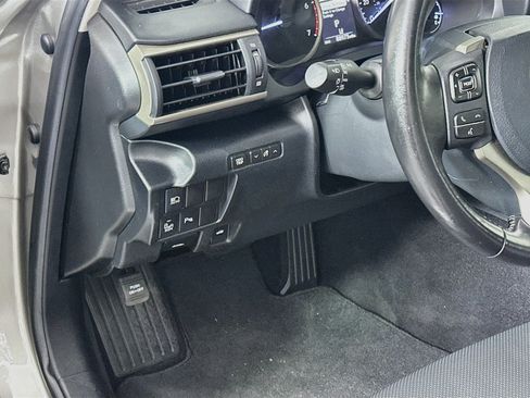 Used 2017 Lexus IS 200t w/ Premium Package RWD image 17