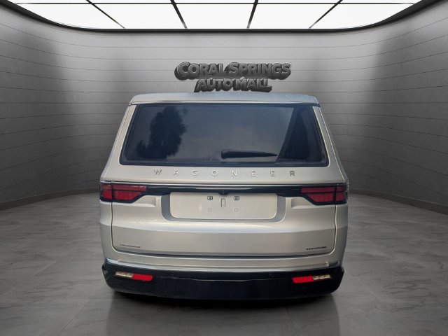 Used 2022 Jeep Wagoneer Series III AWD/4WD image 6