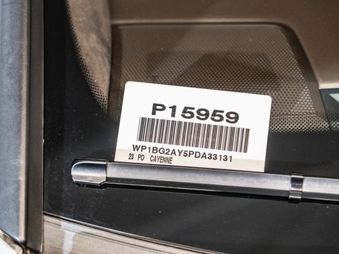 Certified 2023 Porsche Cayenne GTS AWD/4WD image 31