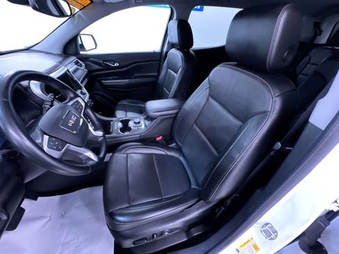 Used 2023 GMC Acadia SLT FWD image 14