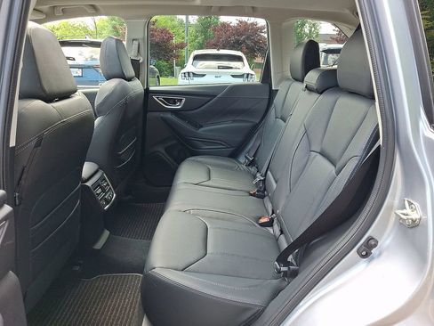 Used 2022 Subaru Forester Touring AWD/4WD image 10