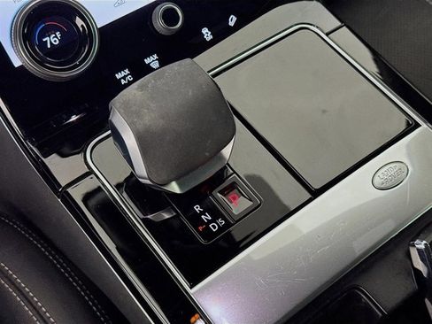 Certified 2023 Land Rover Range Rover Velar R-Dynamic S image 19