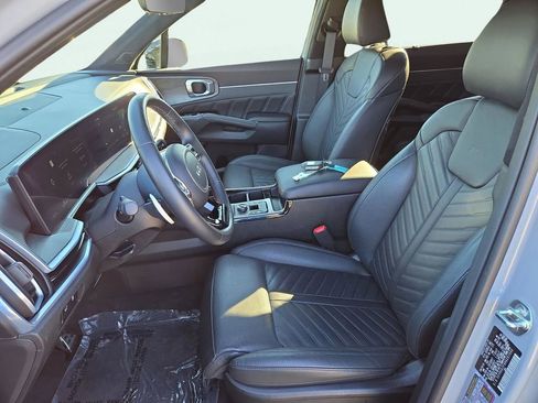 Used 2024 Kia Sorento SX Prestige image 19