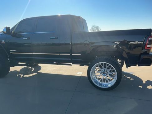 Used 2022 RAM 2500 Limited image 7