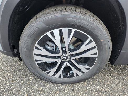 New 2026 Mercedes-Benz GLB 250 4MATIC image 18