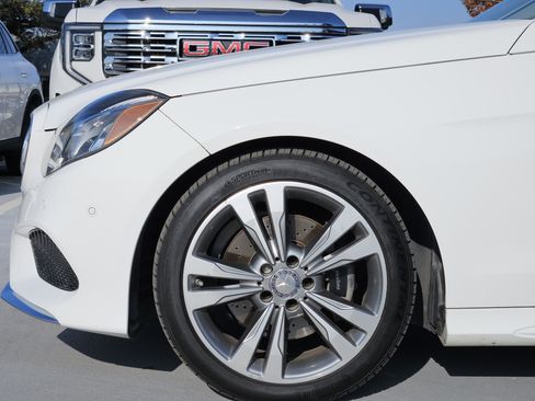 Used 2016 Mercedes-Benz E 350 Sedan image 10