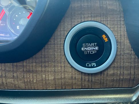 Used 2019 RAM 1500 Laramie Longhorn image 28