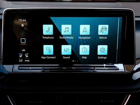 New 2025 Volkswagen Atlas Cross Sport SEL Premium R-Line image 30