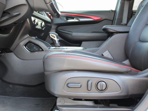 Used 2024 Chevrolet TrailBlazer RS w/ Driver Confidence Package image 10