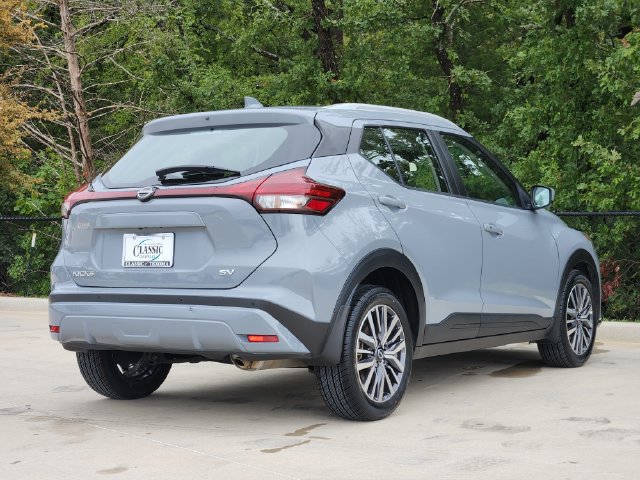 Used 2024 Nissan Kicks SV FWD image 8