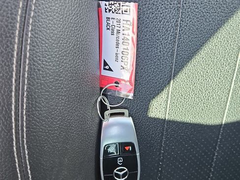 Used 2017 Mercedes-Benz E 400 4MATIC Wagon image 21