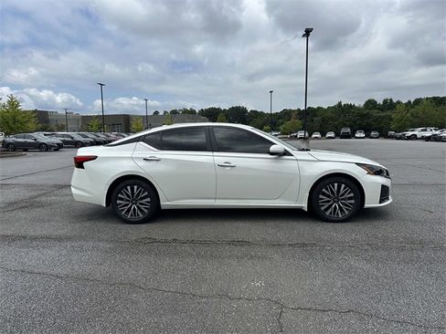 New 2025 Nissan Altima 2.5 SV w/ SV Premium Package image 9