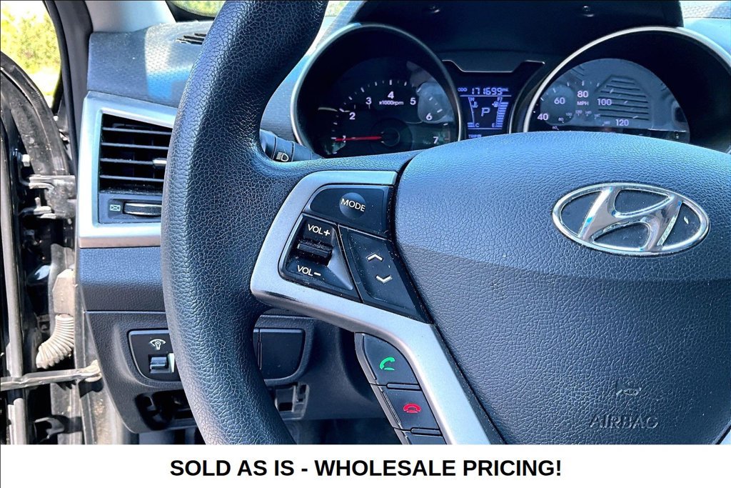 Used 2012 Hyundai Veloster FWD image 11
