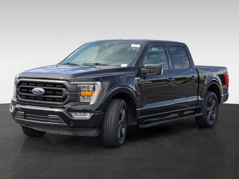 Used 2023 Ford F150 XLT w/ Equipment Group 302A High image 8