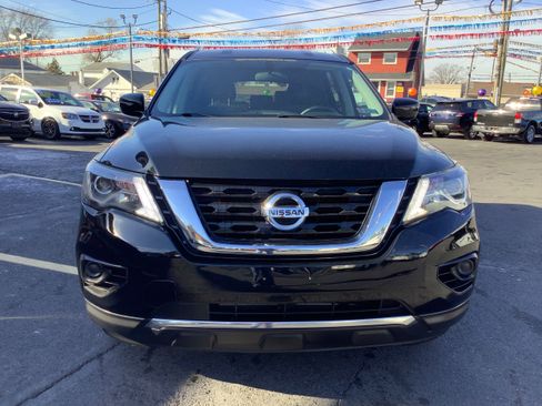 Used 2020 Nissan Pathfinder S image 2