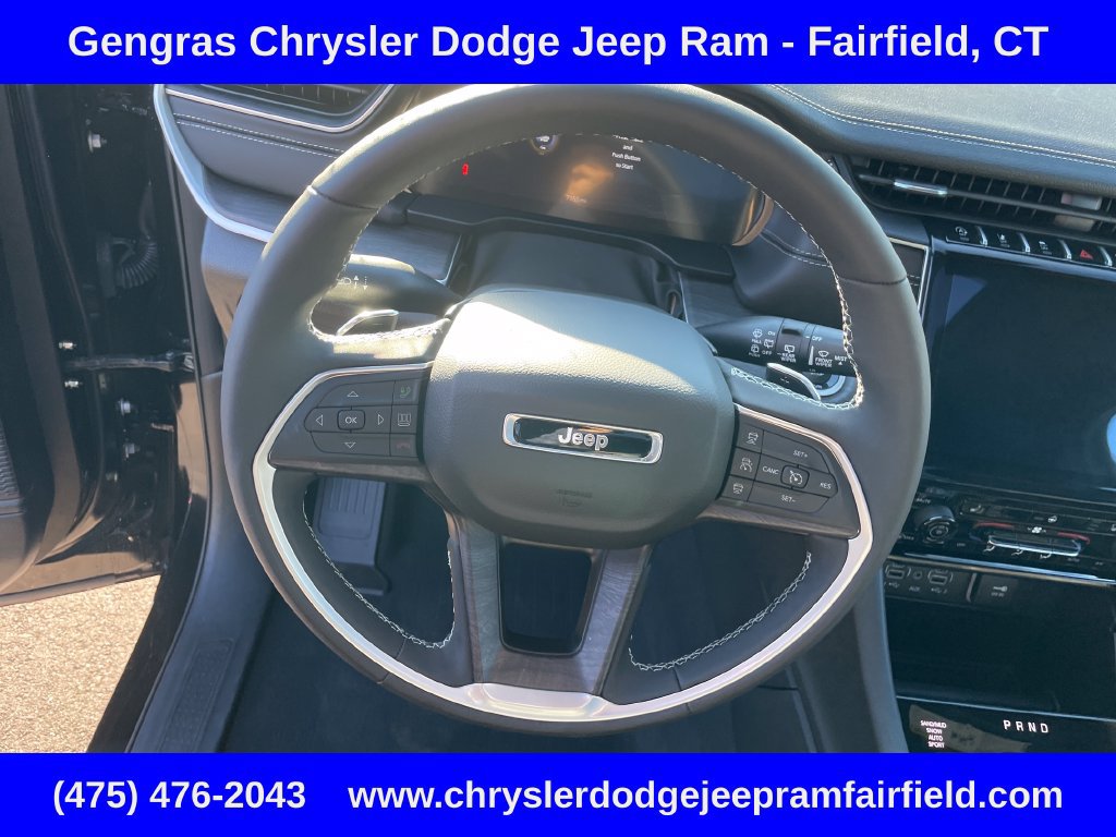 Used 2025 Jeep Grand Cherokee Limited AWD/4WD image 51