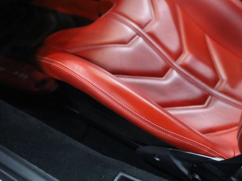 Used 2018 Ferrari 488 GTB RWD image 18