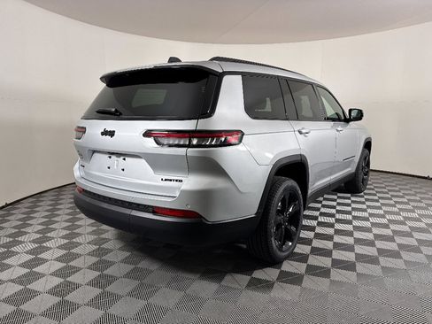 New 2025 Jeep Grand Cherokee L Limited w/ Black Appearance Package AWD/4WD image 22