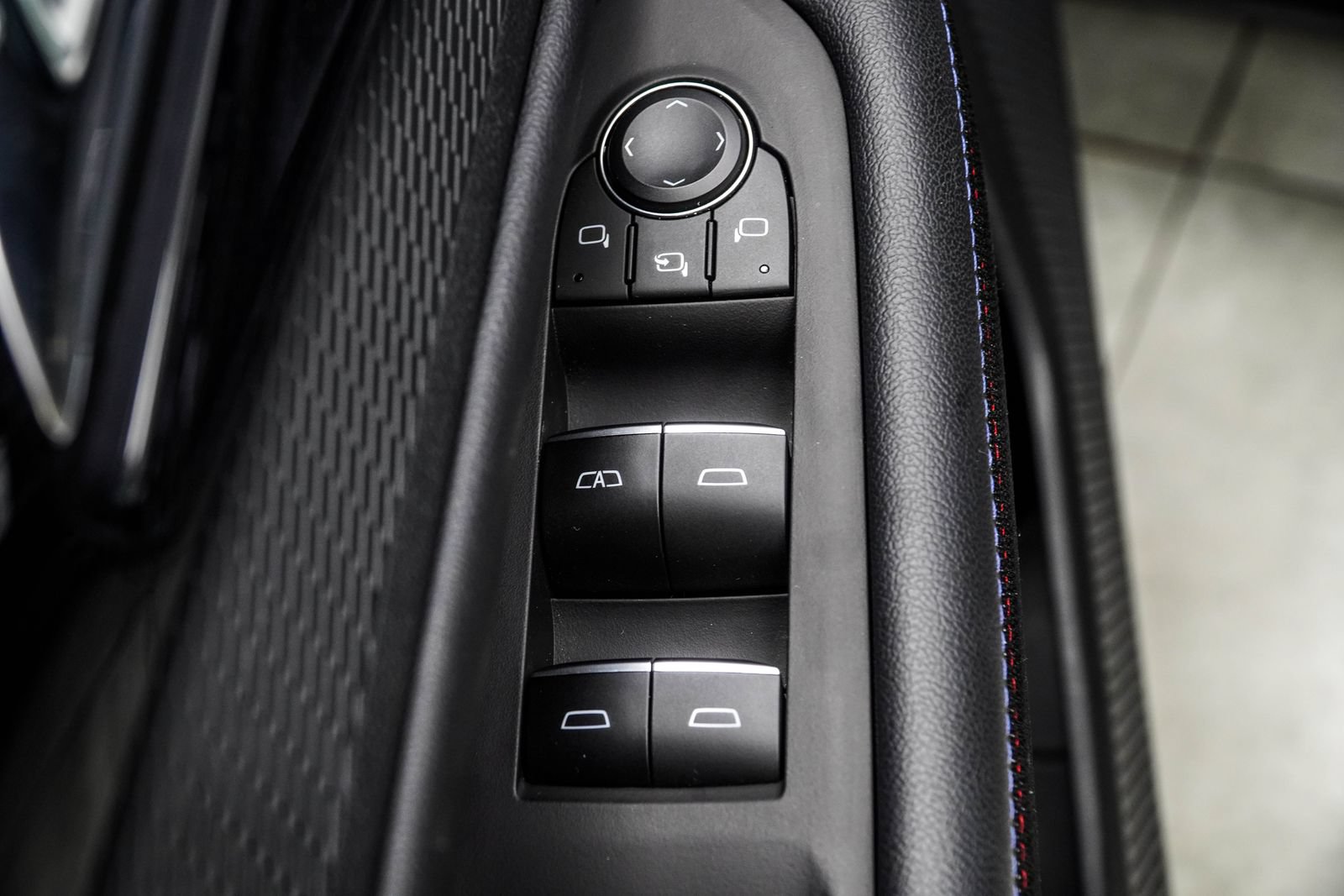 Used 2024 Chevrolet Blazer EV RS AWD/4WD image 33