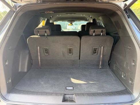 Used 2023 Chevrolet Traverse LT AWD/4WD image 27