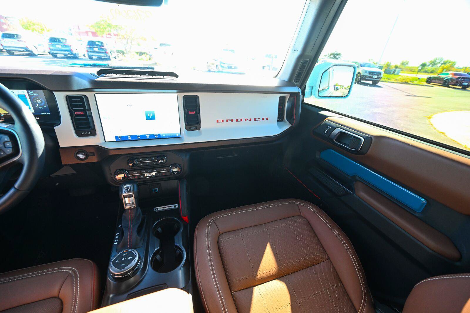 Used 2024 Ford Bronco Heritage Edition AWD/4WD image 29