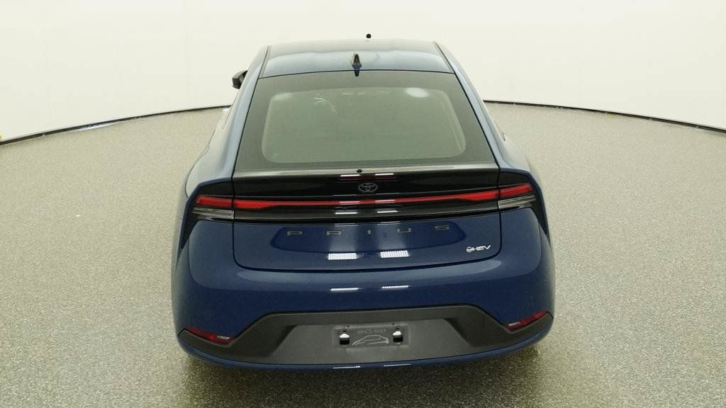 New 2027 Toyota Prius LE FWD image 10