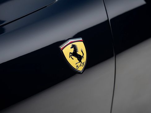 Used 2023 Ferrari Roma RWD image 24