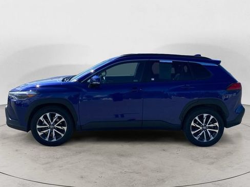 Used 2024 Toyota Corolla Cross XLE w/ Convenience Package AWD/4WD image 2