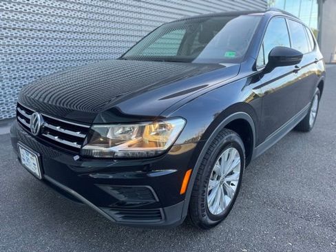 Used 2020 Volkswagen Tiguan S image 1