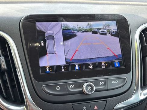 Used 2024 Chevrolet Equinox LT FWD image 27
