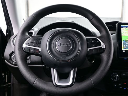 Used 2021 Jeep Renegade Sport image 21