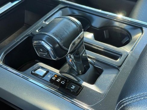 Used 2022 Ford F150 Lariat w/ Max Trailer Tow Package image 27