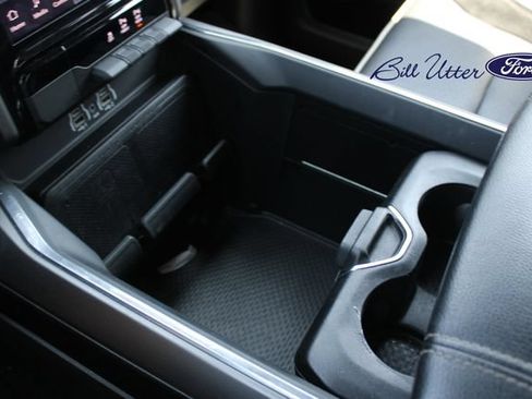 Used 2025 RAM 1500 Laramie AWD/4WD image 17