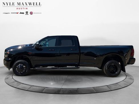 New 2026 RAM 3500 Laramie AWD/4WD image 13